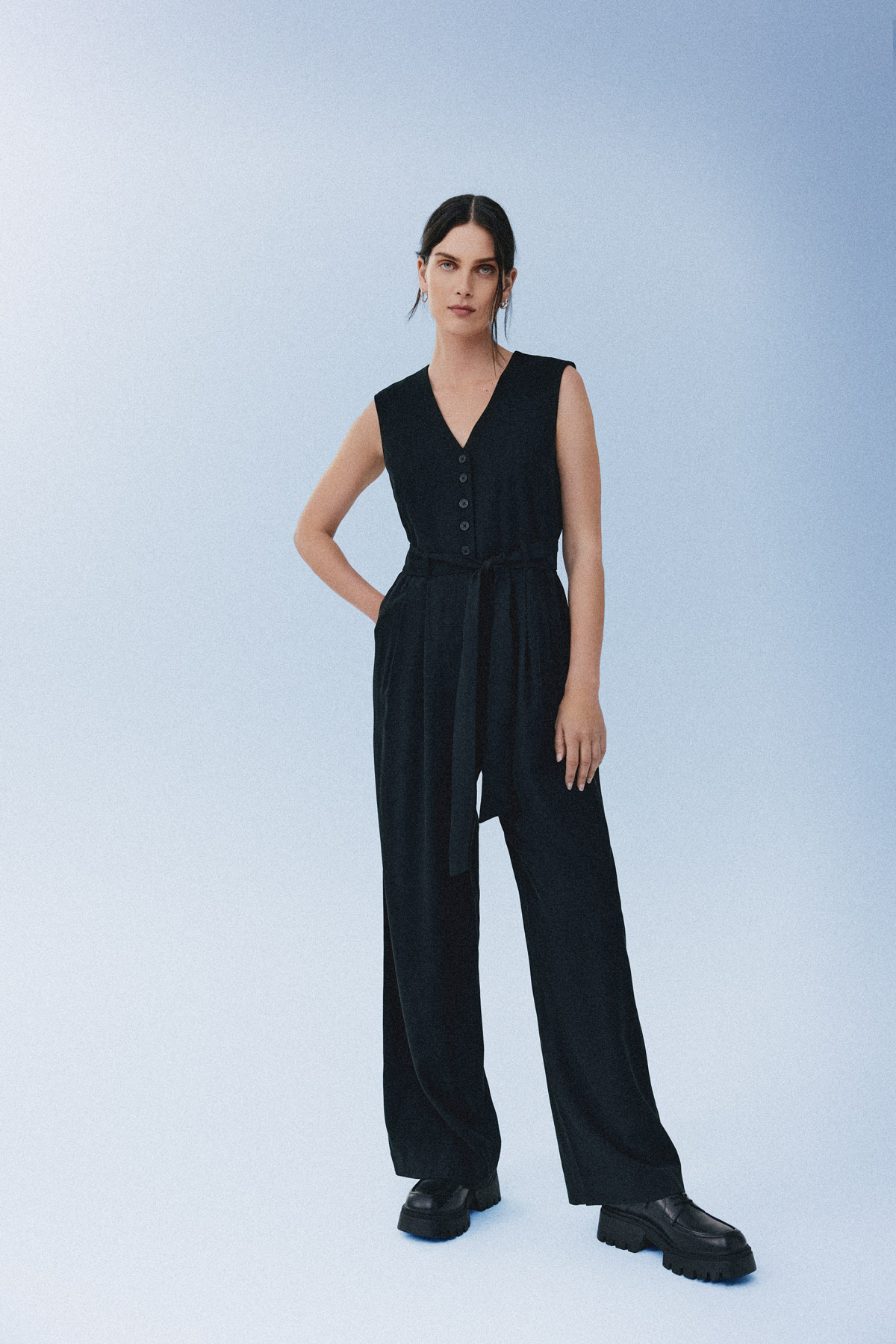 DRESSES &<BR>JUMPSUITS